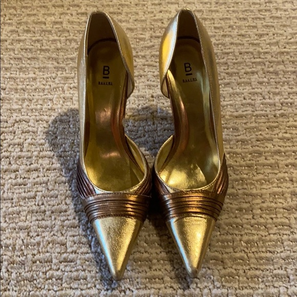 Gold/bronze metallic Bakers Pumps/Heels 8M - Picture 2 of 8